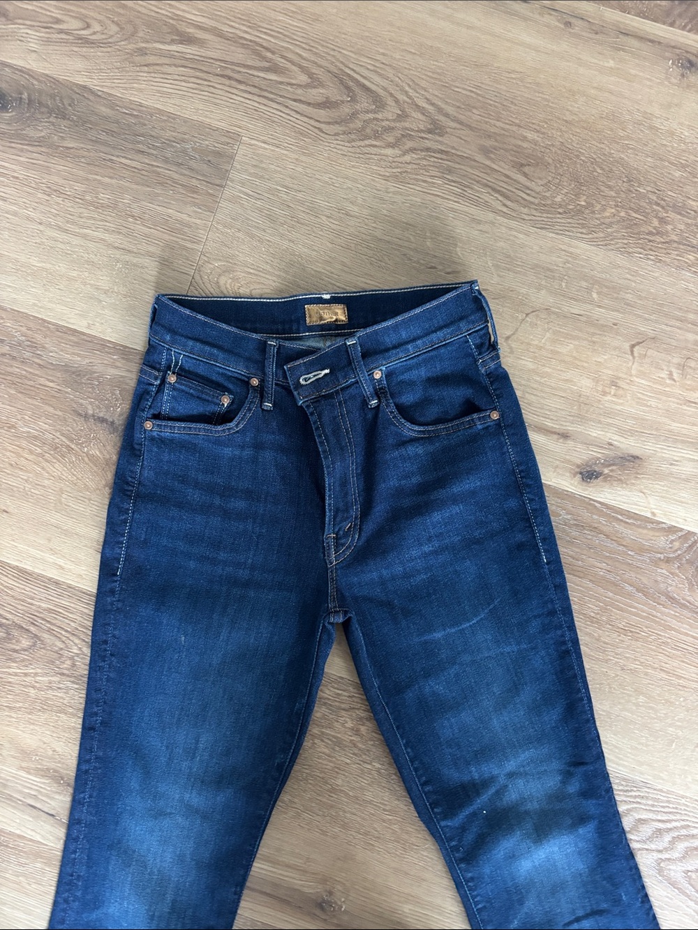 MOTHER Skinny Jeans in Dark Indigo